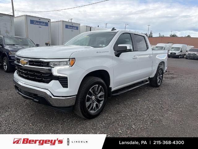 2024 Chevrolet Silverado 1500 LT — photo 1 of 12