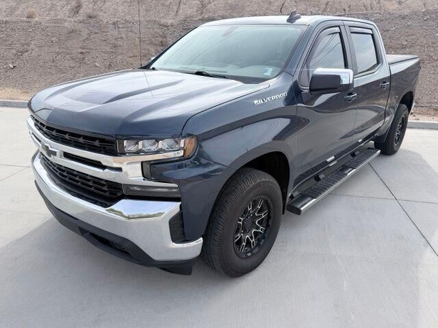 2020 Chevrolet Silverado 1500 LT — photo 1 of 13