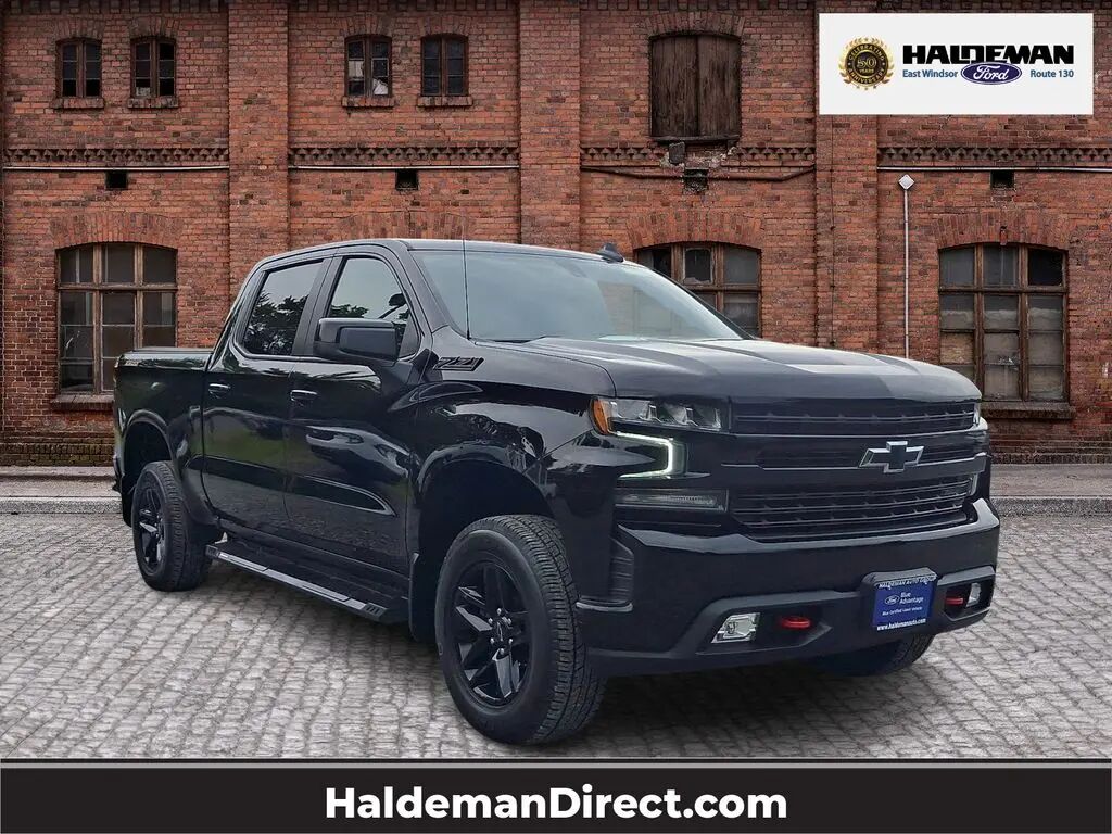 2021 Chevrolet Silverado 1500 LT Trail Boss — photo 1 of 13