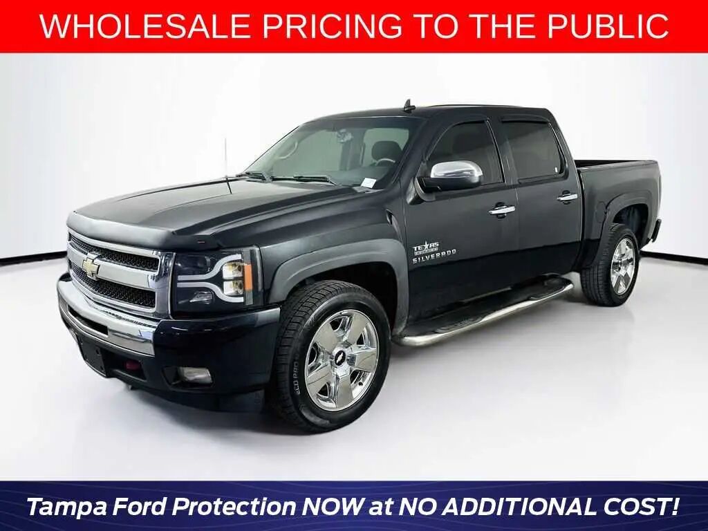 2010 Chevrolet Silverado 1500 LT — photo 1 of 13
