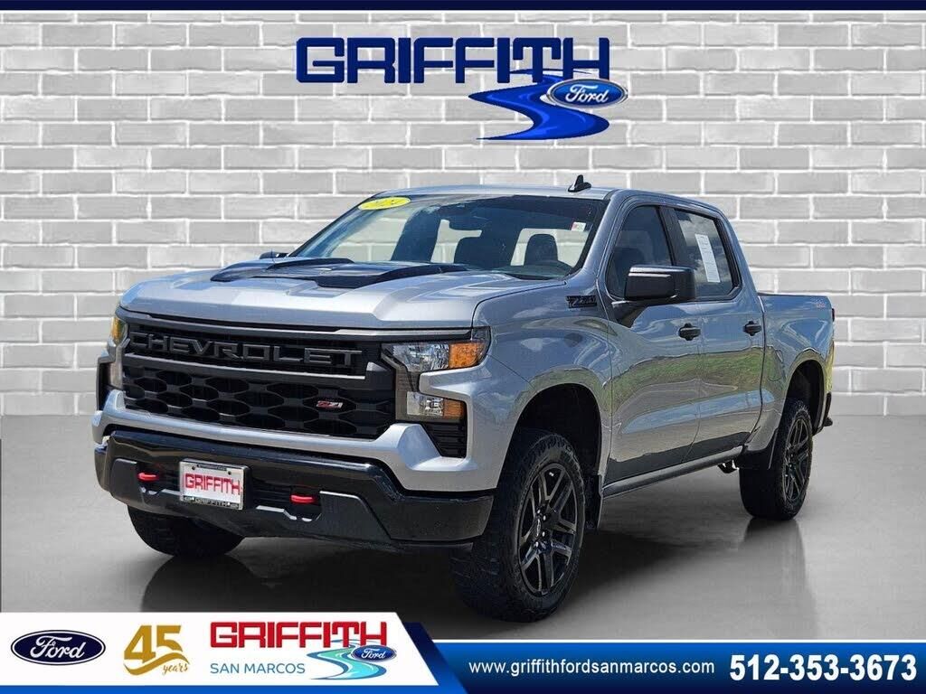 2024 Chevrolet Silverado 1500 Custom Trail Boss — photo 1 of 1