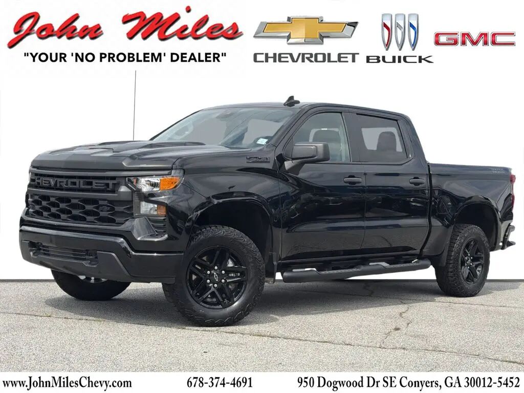 2024 Chevrolet Silverado 1500 Custom Trail Boss — photo 1 of 13