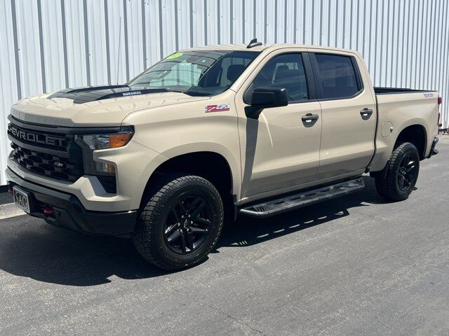 2022 Chevrolet Silverado 1500 Custom Trail Boss