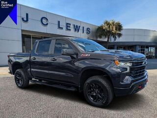 2023 Chevrolet Silverado 1500 LT Trail Boss — photo 1 of 13