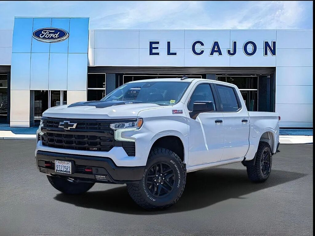 2023 Chevrolet Silverado 1500 LT Trail Boss — photo 1 of 13
