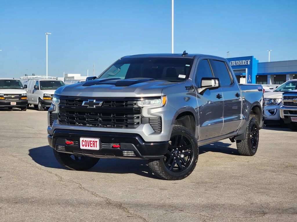 2024 Chevrolet Silverado 1500 LT Trail Boss — photo 1 of 13