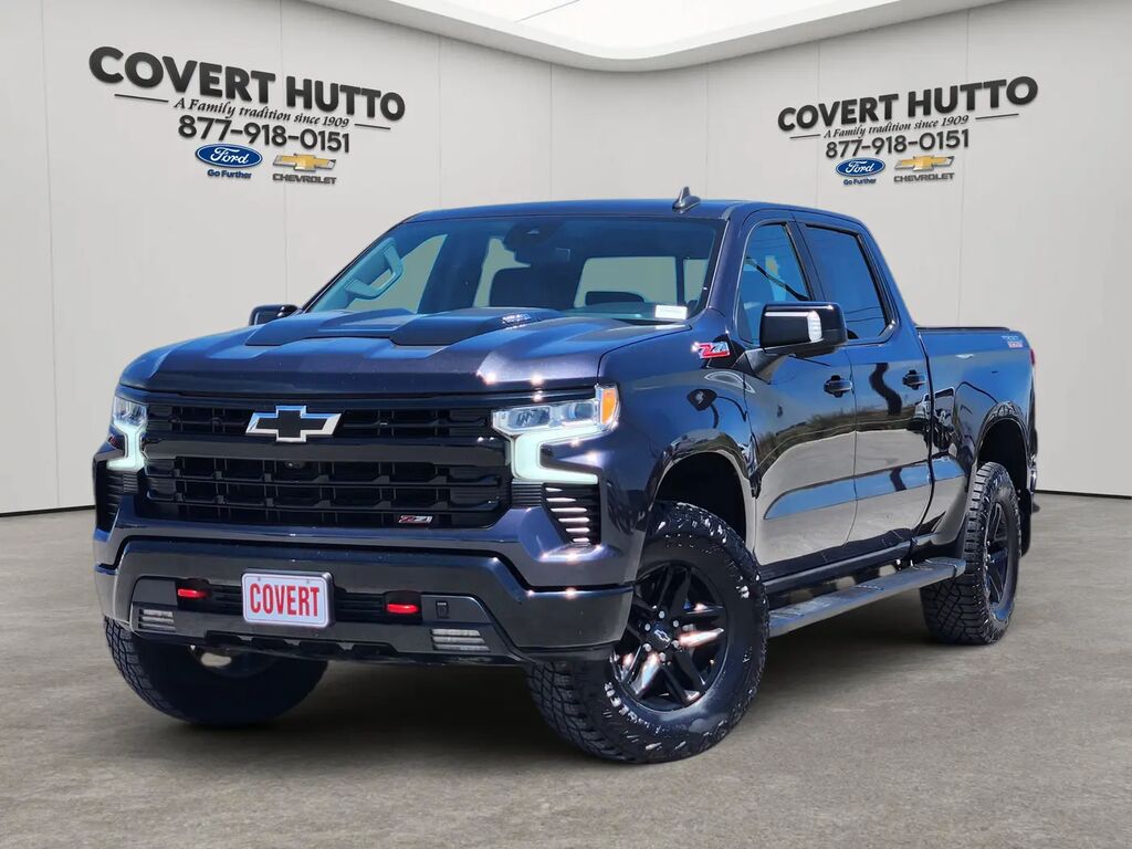 2022 Chevrolet Silverado 1500 LT Trail Boss — photo 1 of 13
