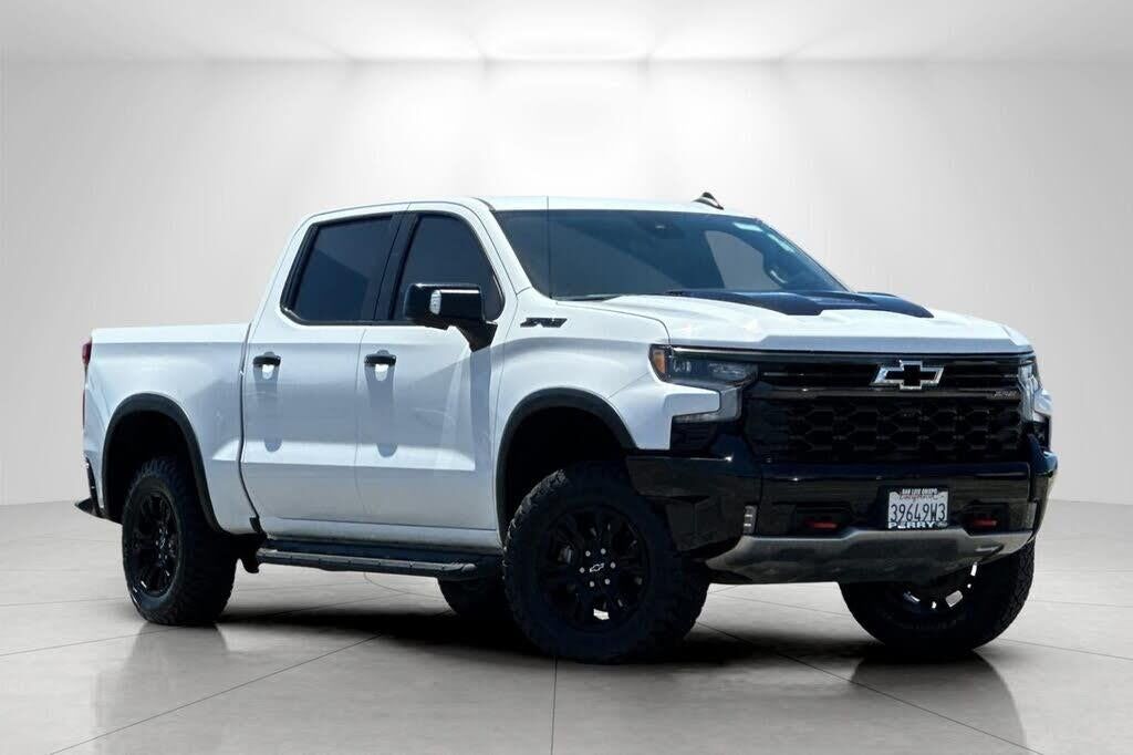 2023 Chevrolet Silverado 1500 ZR2 — photo 1 of 1