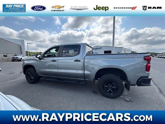 2025 Chevrolet Silverado 1500 Custom Trail Boss — photo 1 of 12