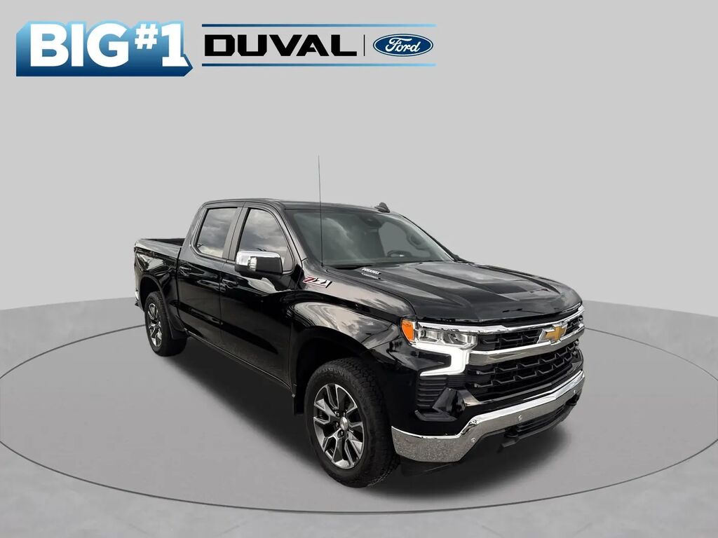2025 Chevrolet Silverado 1500 LT — photo 1 of 13
