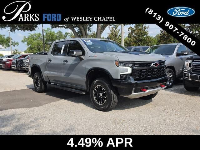 2025 Chevrolet Silverado 1500 ZR2 — photo 1 of 3