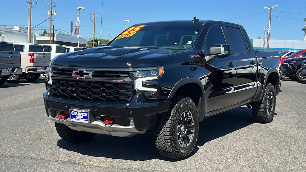 2025 Chevrolet Silverado 1500 ZR2 — photo 1 of 13
