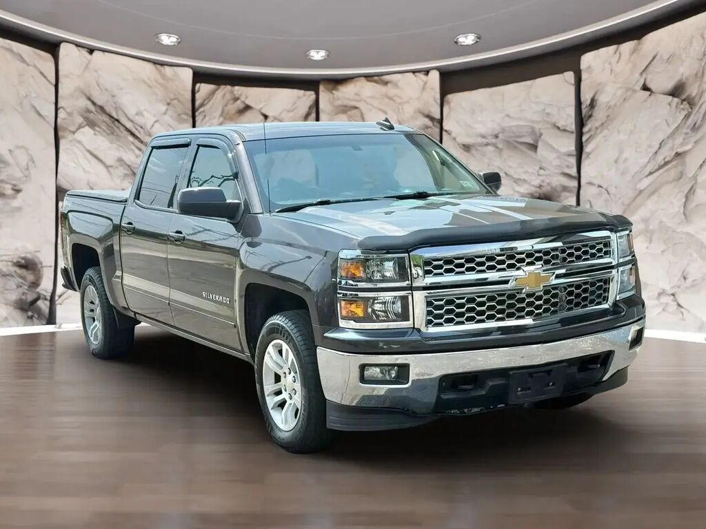 2015 Chevrolet Silverado 1500 LT — photo 1 of 13