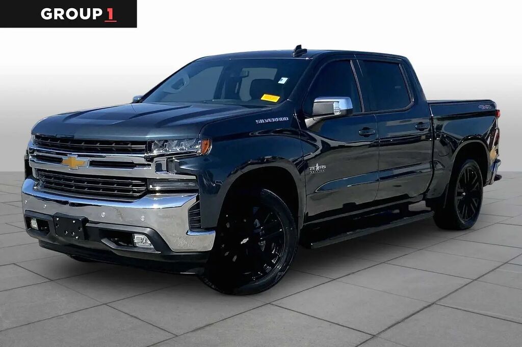 2020 Chevrolet Silverado 1500 LT — photo 1 of 13