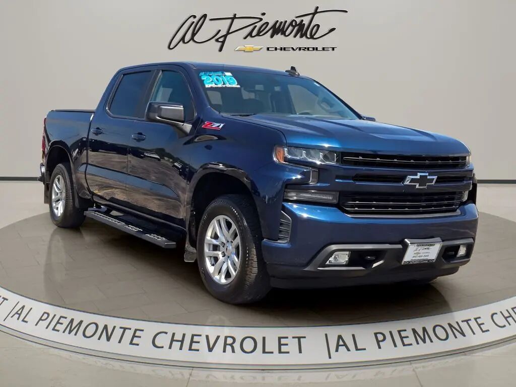 2019 Chevrolet Silverado 1500 RST — photo 1 of 13