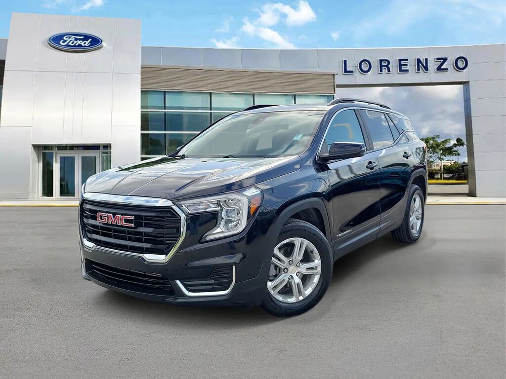 2023 GMC Terrain SLE — photo 1 of 13