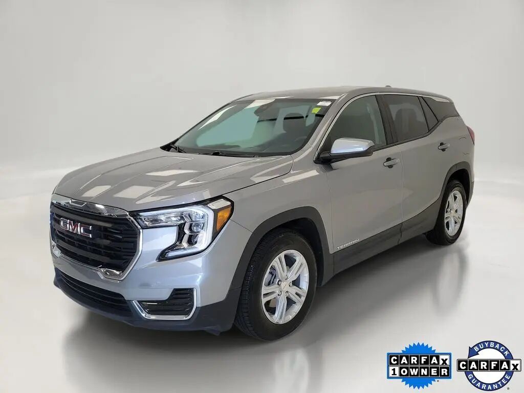 2024 GMC Terrain SLE — photo 1 of 12