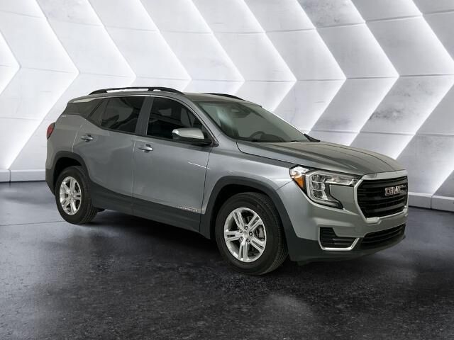 2024 GMC Terrain SLE — photo 1 of 2