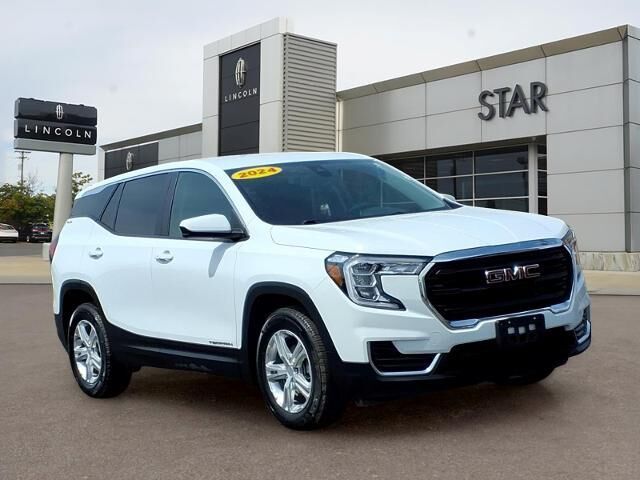 2024 GMC Terrain SLE — photo 1 of 2
