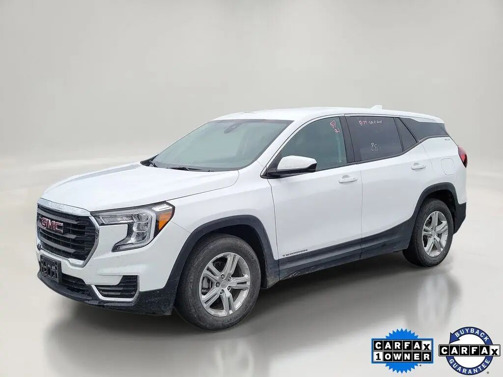 2024 GMC Terrain SLE — photo 1 of 8