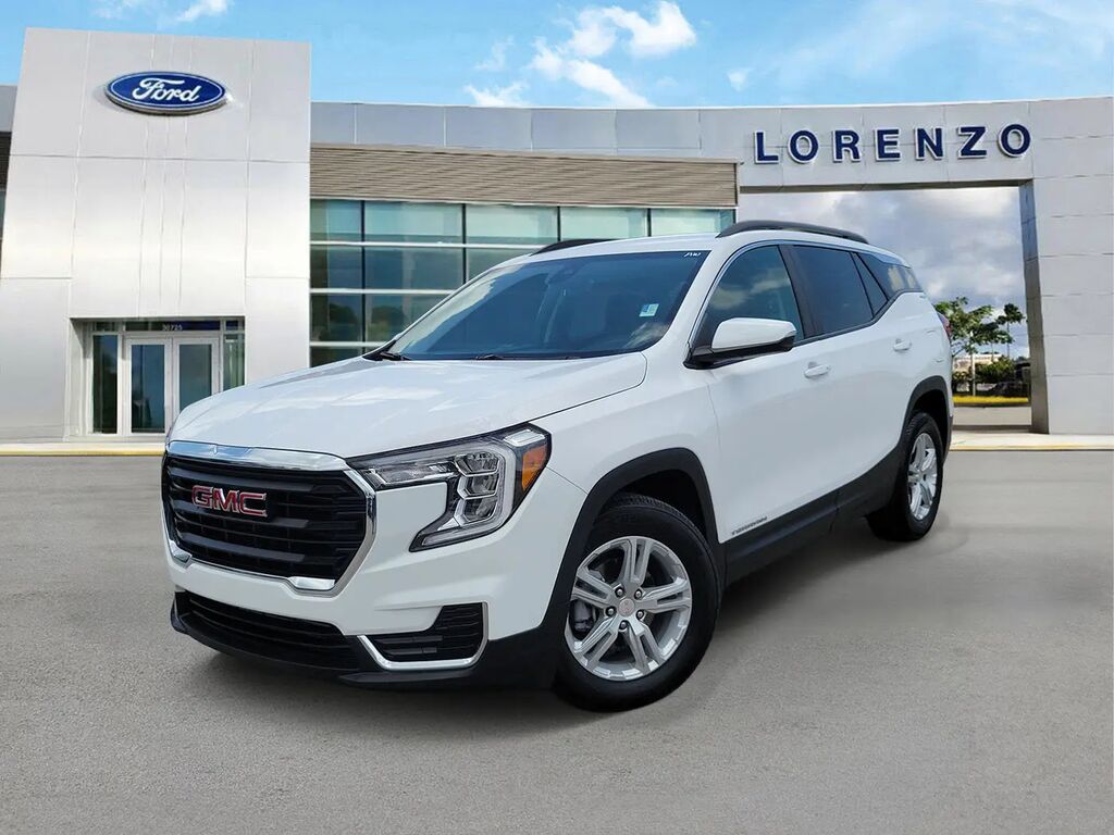2024 GMC Terrain SLE — photo 1 of 13