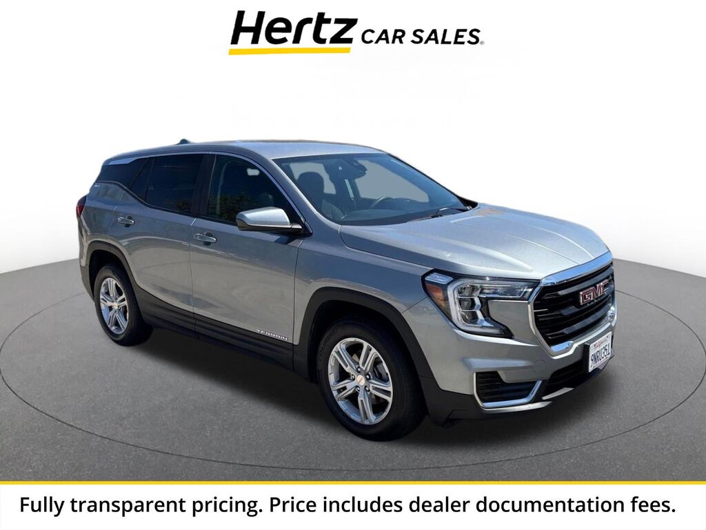 2024 GMC Terrain SLE — photo 1 of 4