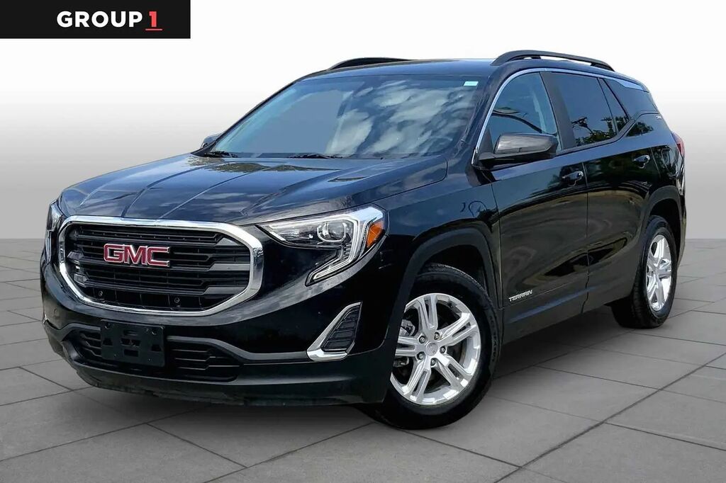 2021 GMC Terrain SLE — photo 1 of 12