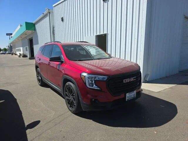 2023 GMC Terrain SLT