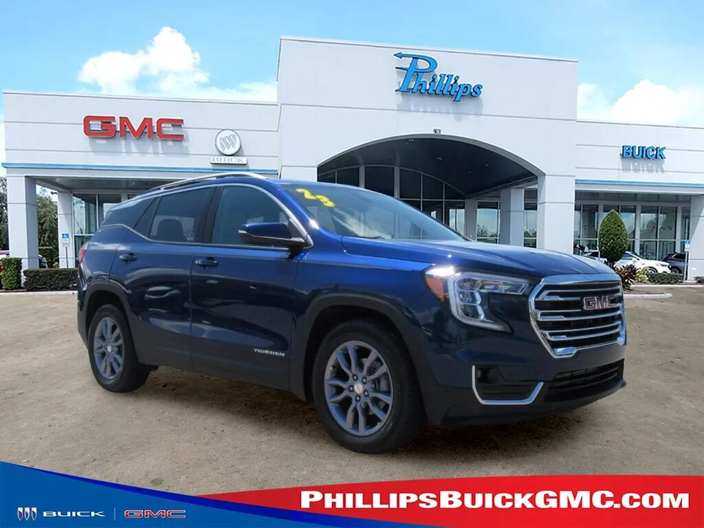2023 GMC Terrain SLT — photo 1 of 13