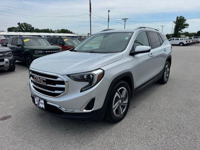 2020 GMC Terrain SLT — photo 1 of 13