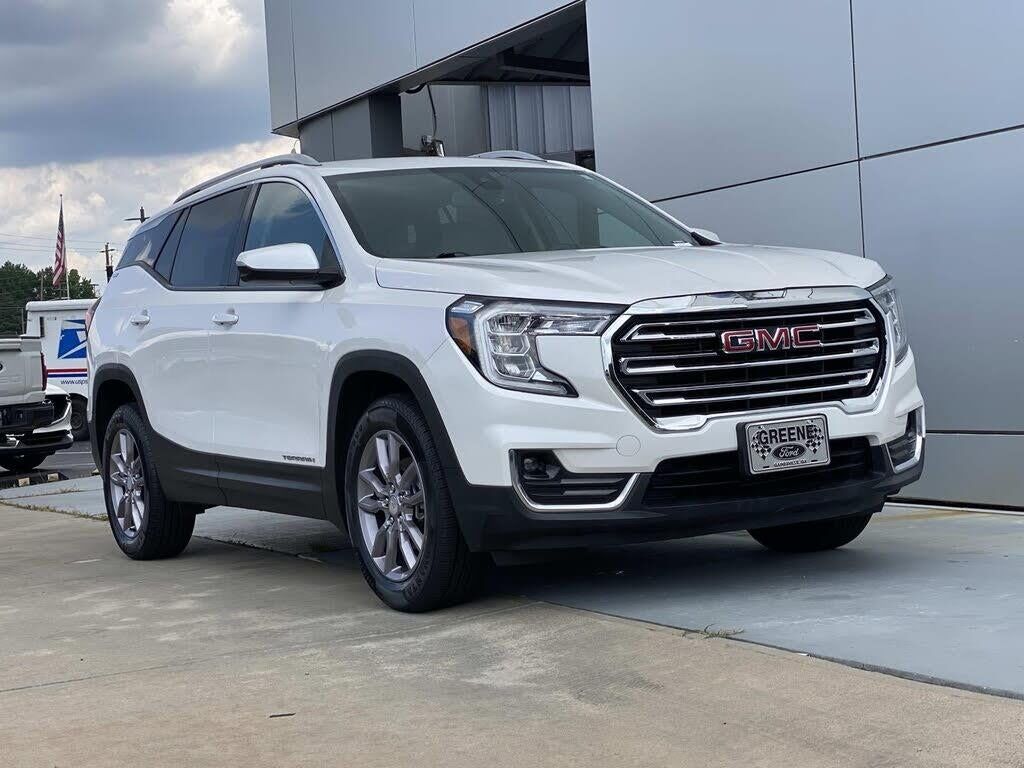 2023 GMC Terrain SLT — photo 1 of 1