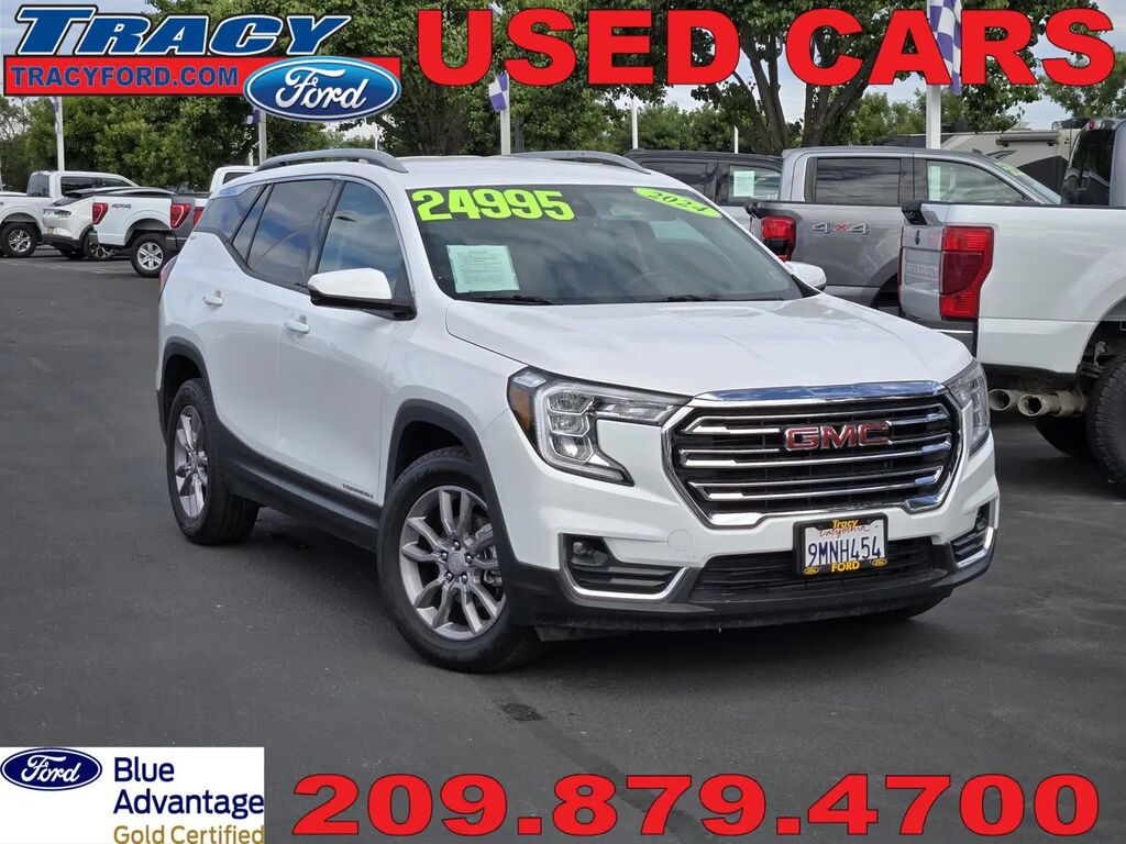 2024 GMC Terrain SLT — photo 1 of 13