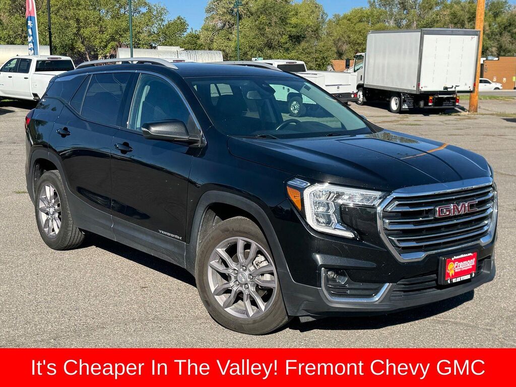 2024 GMC Terrain SLT — photo 1 of 13