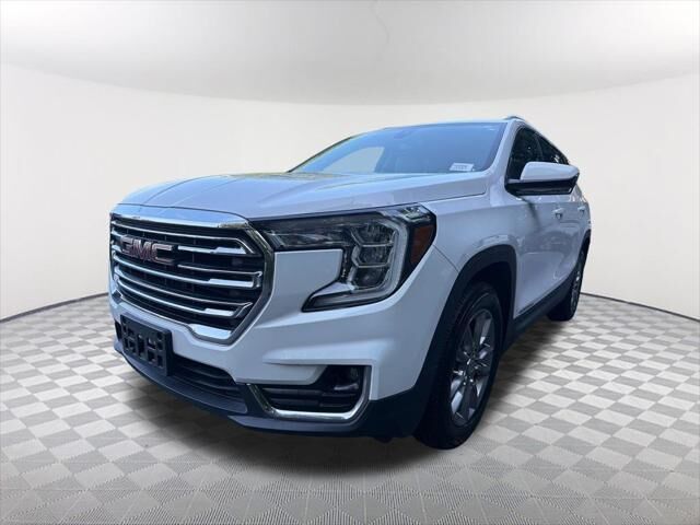 2022 GMC Terrain SLT — photo 1 of 13