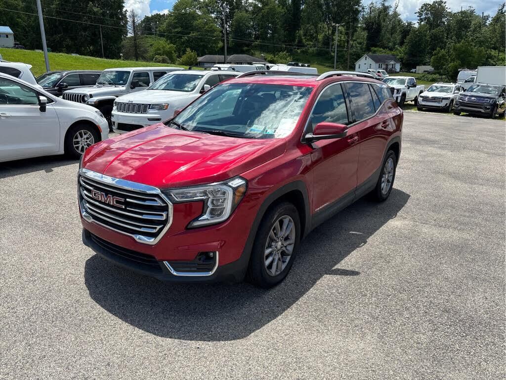 2022 GMC Terrain SLT — photo 1 of 1