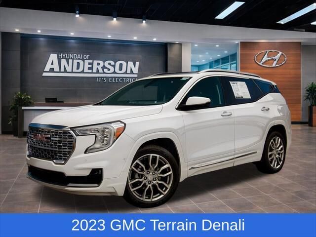 2023 GMC Terrain Denali