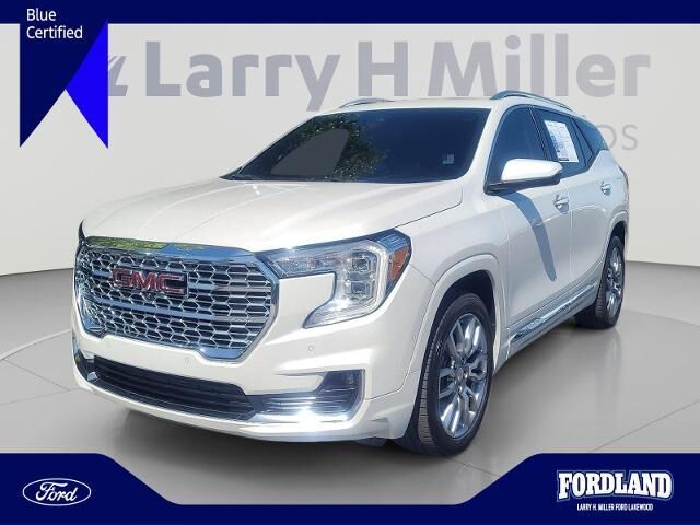 2022 GMC Terrain Denali — photo 1 of 12