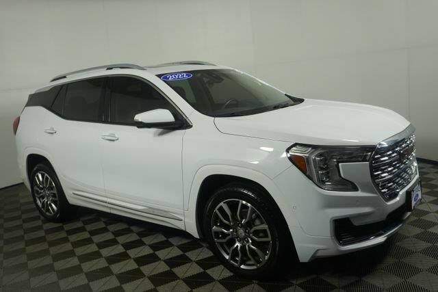 2022 GMC Terrain Denali — photo 1 of 11