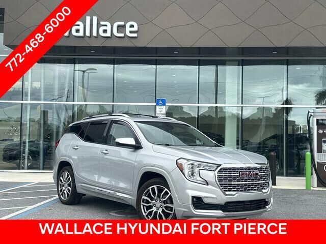 2022 GMC Terrain Denali — photo 1 of 3