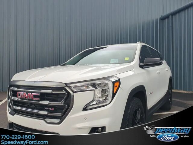 2023 GMC Terrain AT4