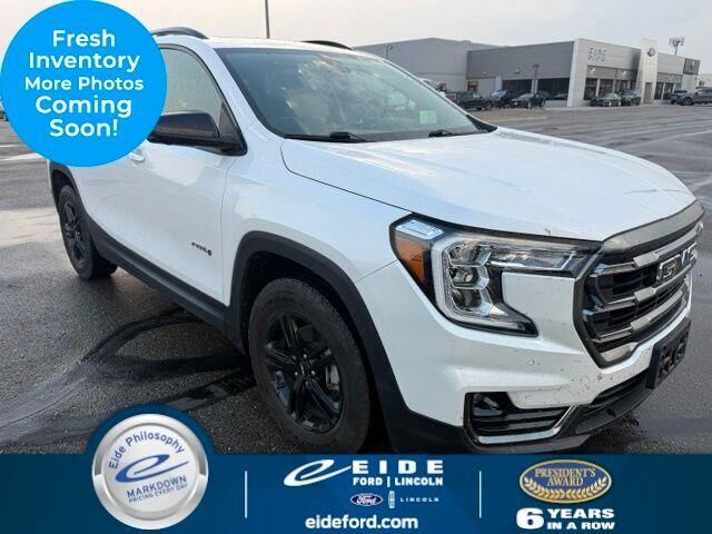 2023 GMC Terrain AT4