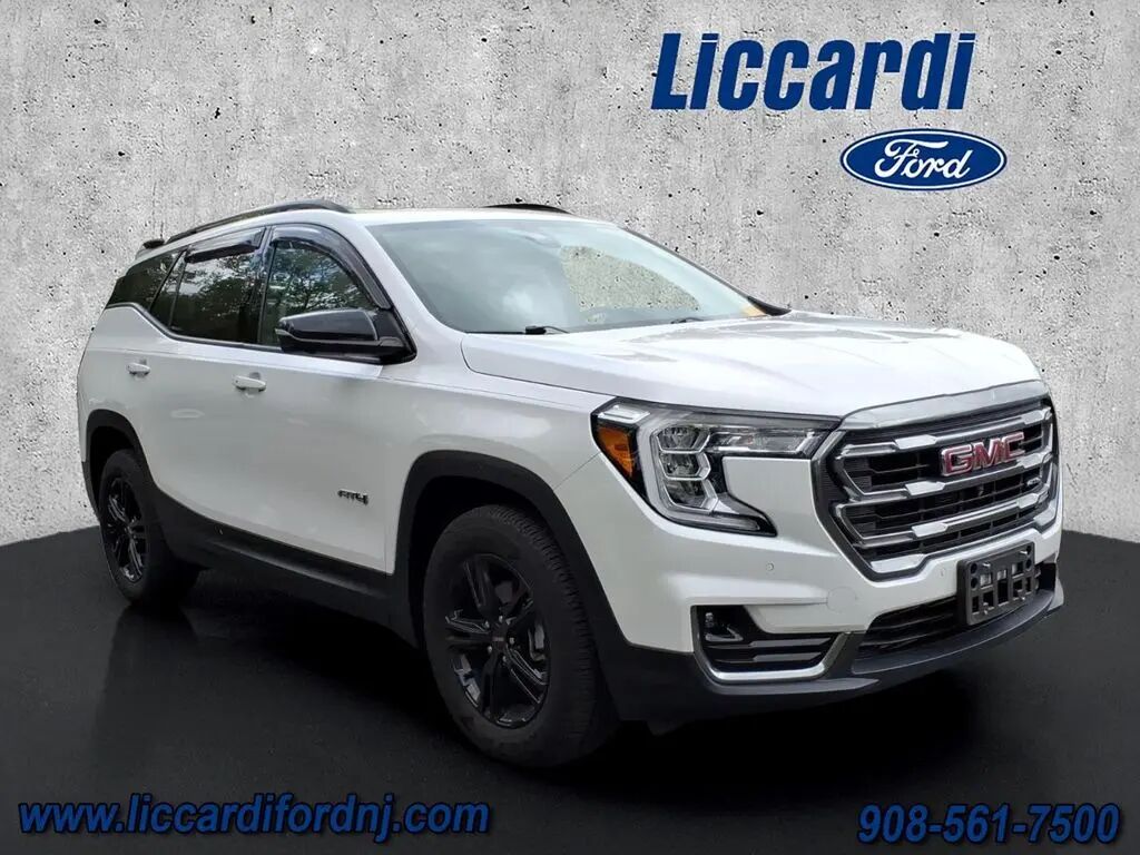 2023 GMC Terrain AT4