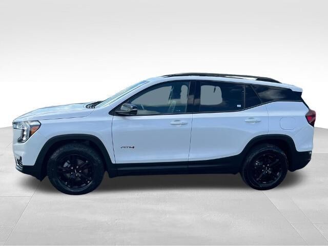 2022 GMC Terrain AT4 — photo 1 of 12