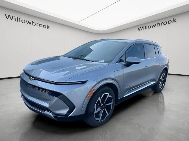 2024 Chevrolet Equinox EV LT — photo 1 of 13