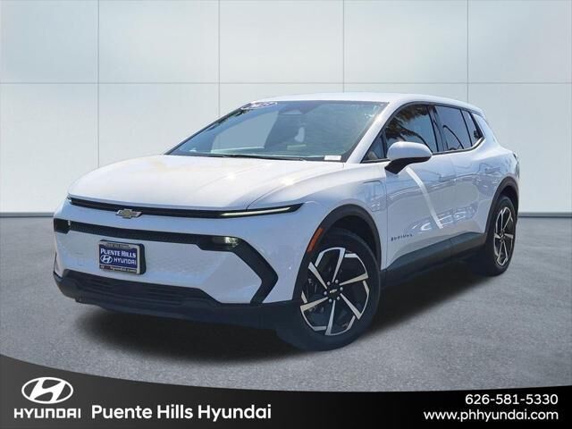 2025 Chevrolet Equinox EV LT 1 — photo 1 of 13