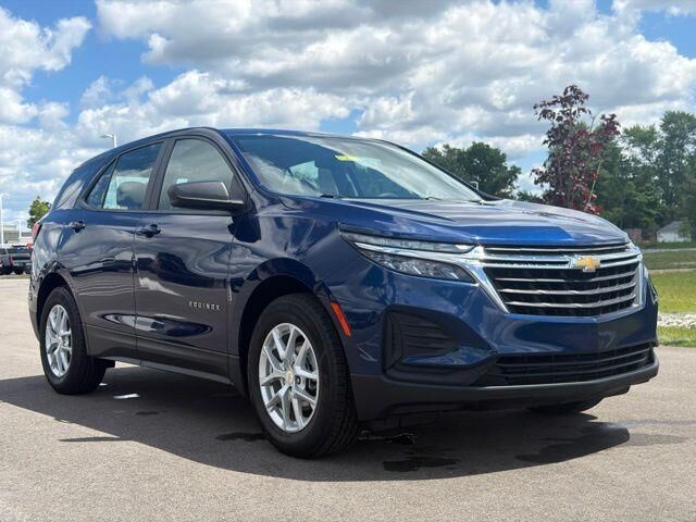 2023 Chevrolet Equinox LS