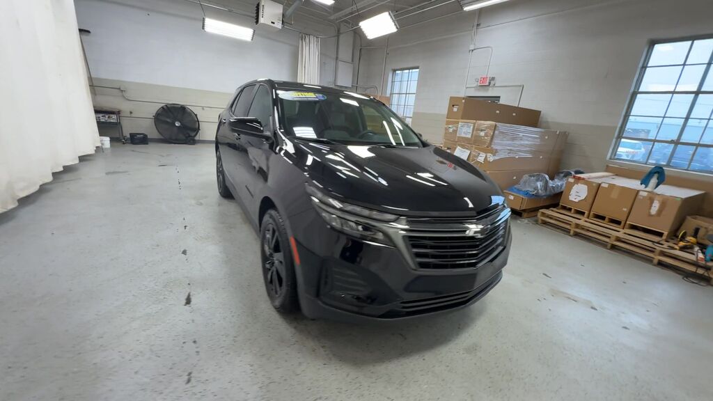 2024 Chevrolet Equinox LS — photo 1 of 7