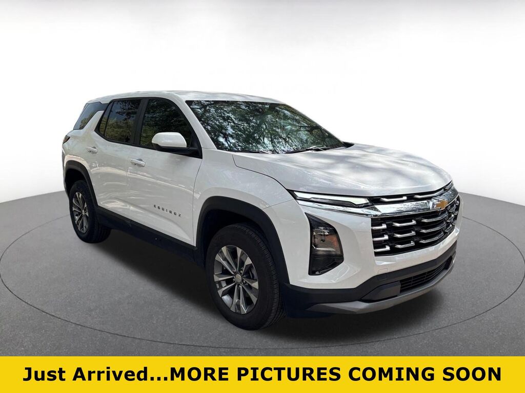 2025 Chevrolet Equinox FWD LT — photo 1 of 2