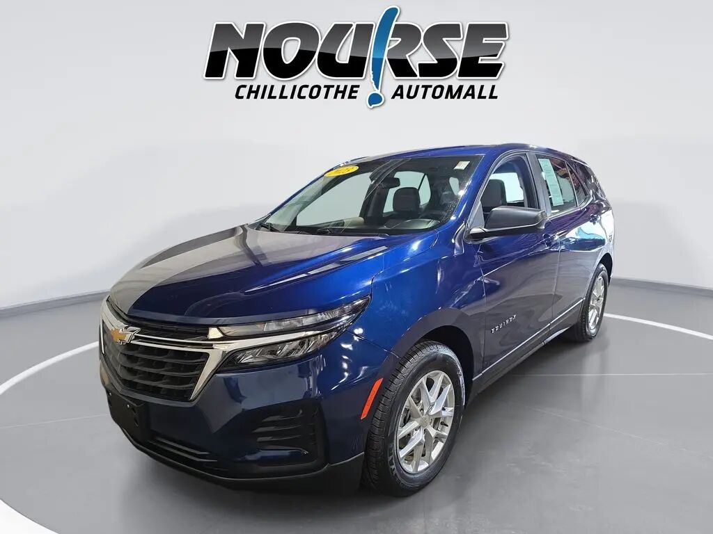 2023 Chevrolet Equinox LS — photo 1 of 13