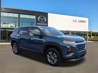 2025 Chevrolet Equinox LT — photo 1 of 13